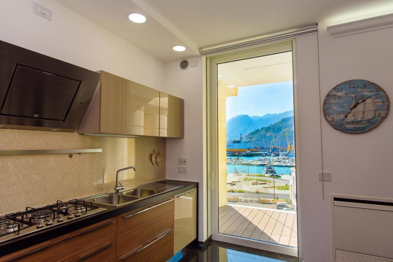Mareluna Crescent - Luxury Seafront Experience Σαλέρνο Εξωτερικό φωτογραφία